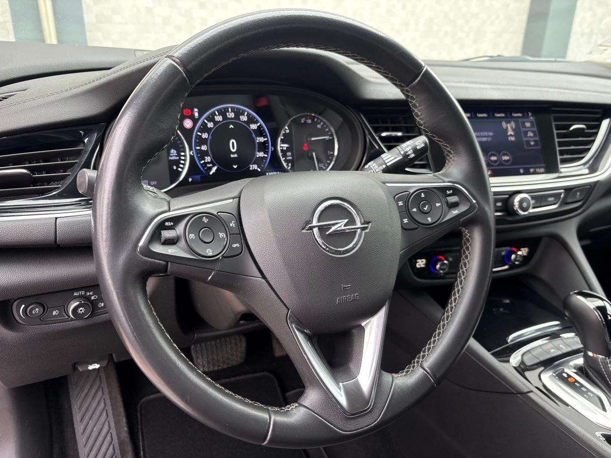 opel-insignia-sports-tourer-2019-diesel-1598cc