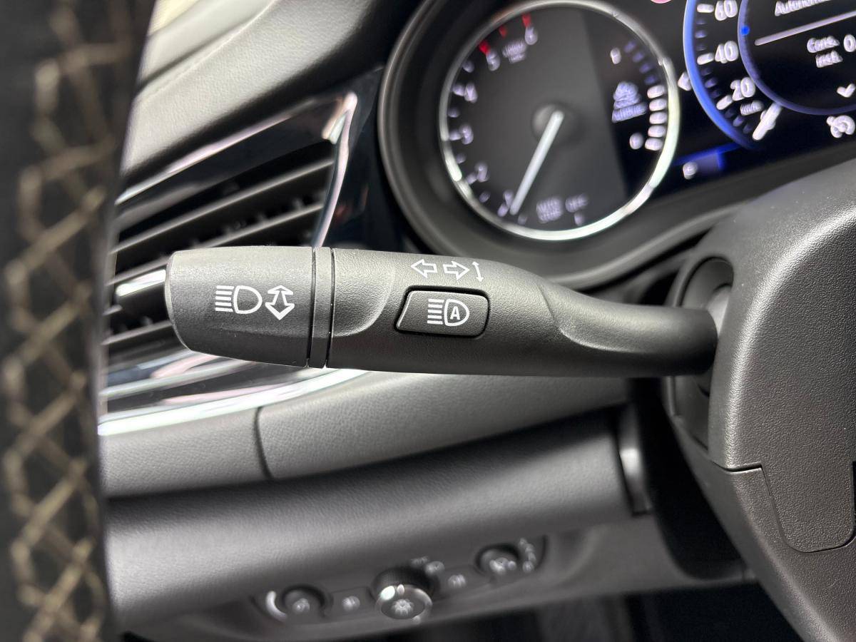 opel-insignia-sports-tourer-2019-diesel-1598cc