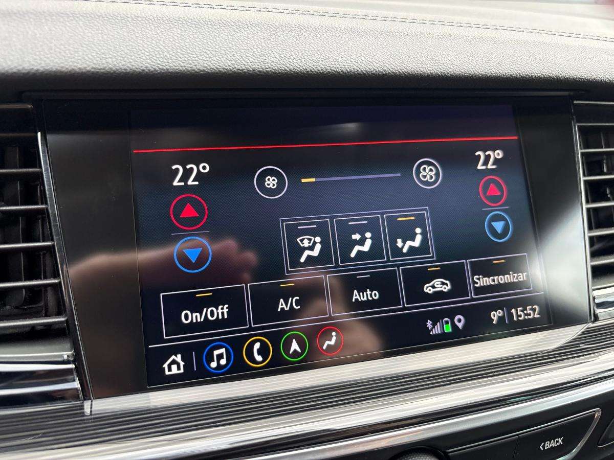 opel-insignia-sports-tourer-2019-diesel-1598cc