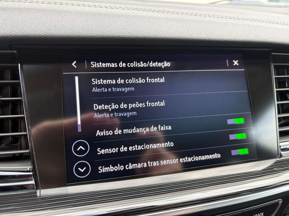 opel-insignia-sports-tourer-2019-diesel-1598cc
