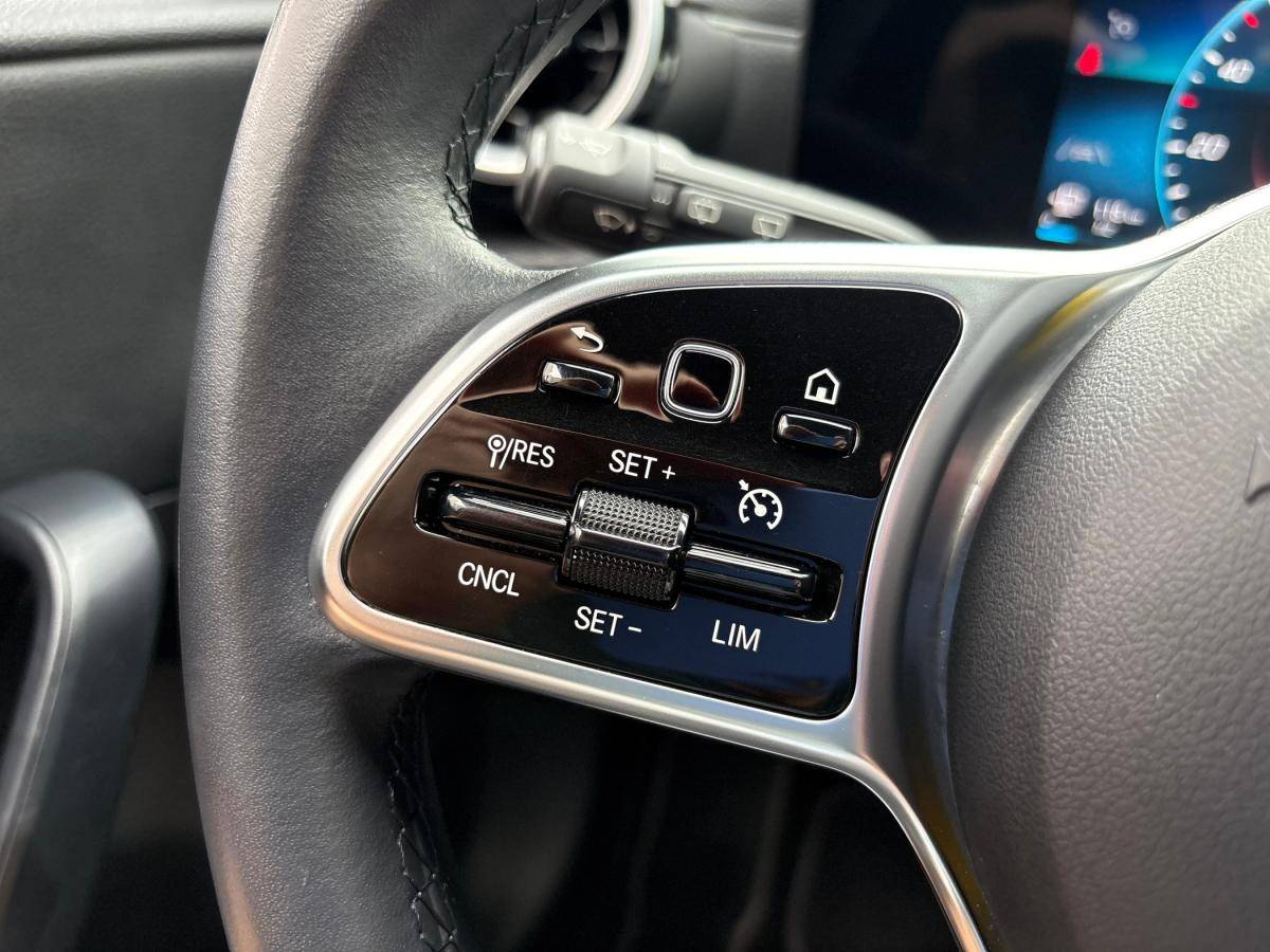 mercedes-benz-classe-a-2022-gasolina-1332cc