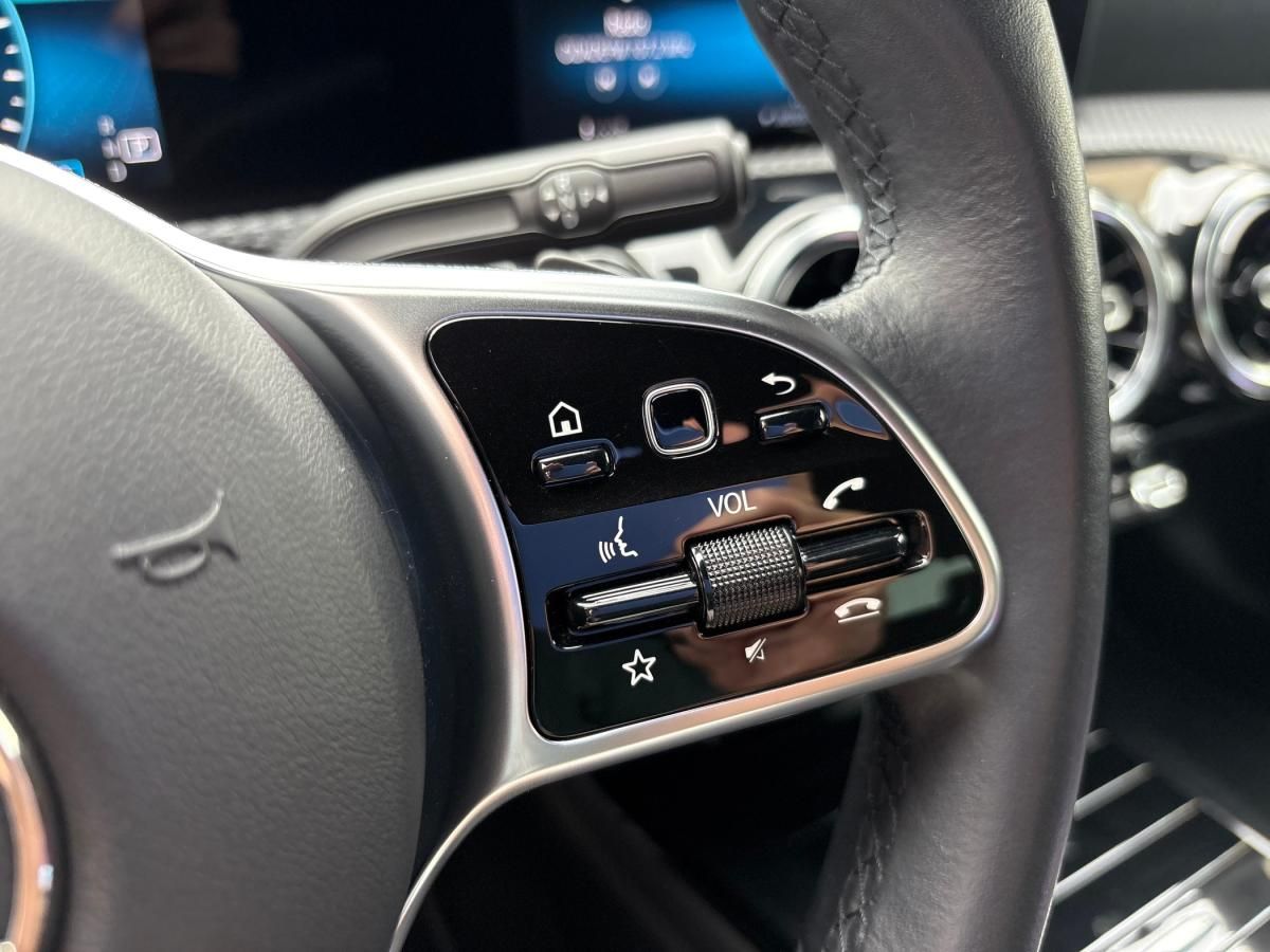mercedes-benz-classe-a-2022-gasolina-1332cc