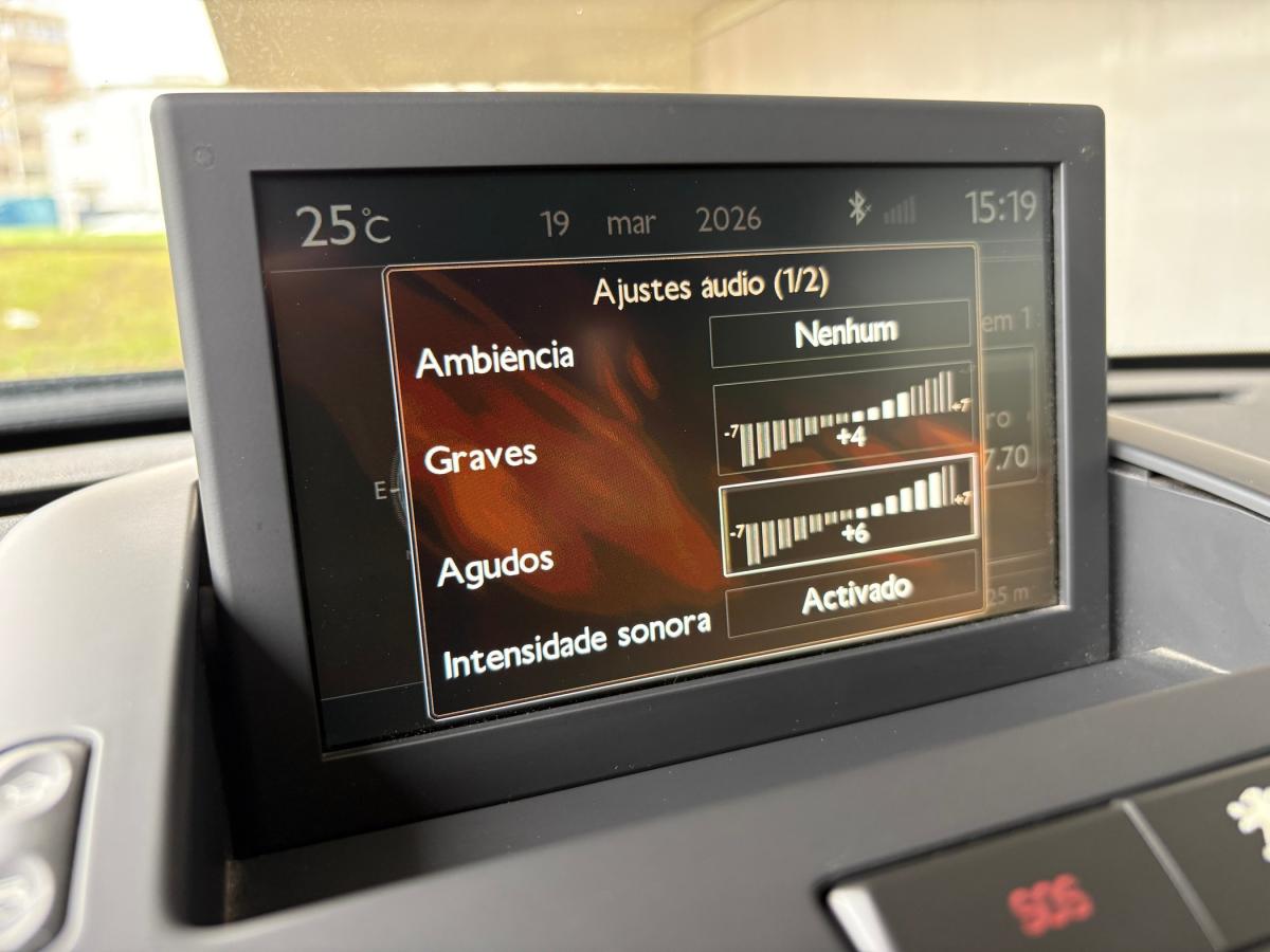 peugeot-3008-2015-diesel-1560cc