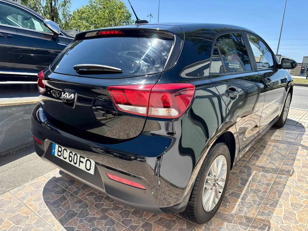 kia-rio-2023-gasolina-1197cc