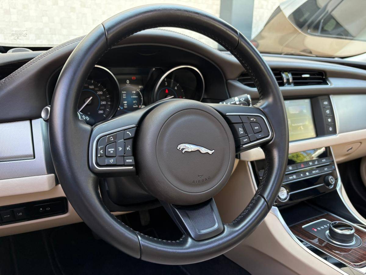 jaguar-xf-2017-diesel-2993cc