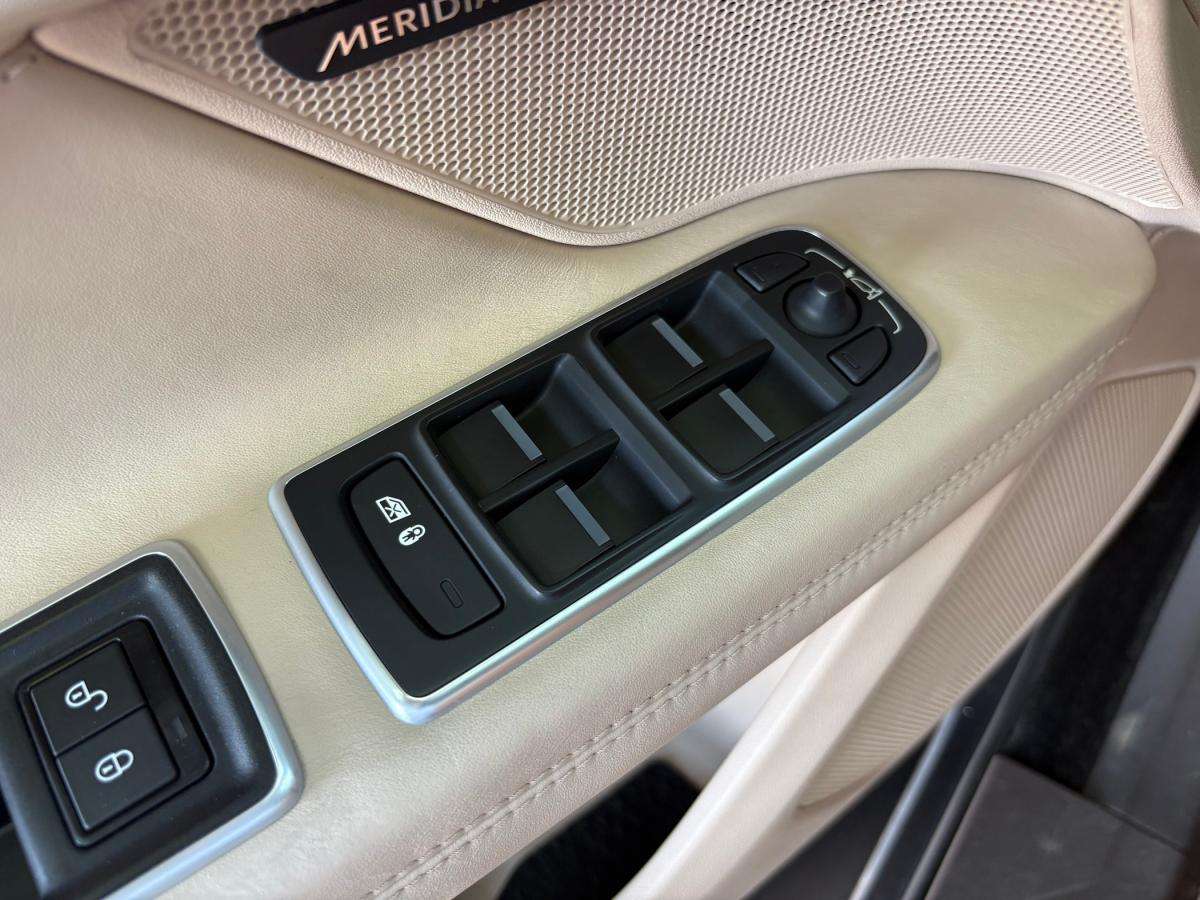 jaguar-xf-2017-diesel-2993cc