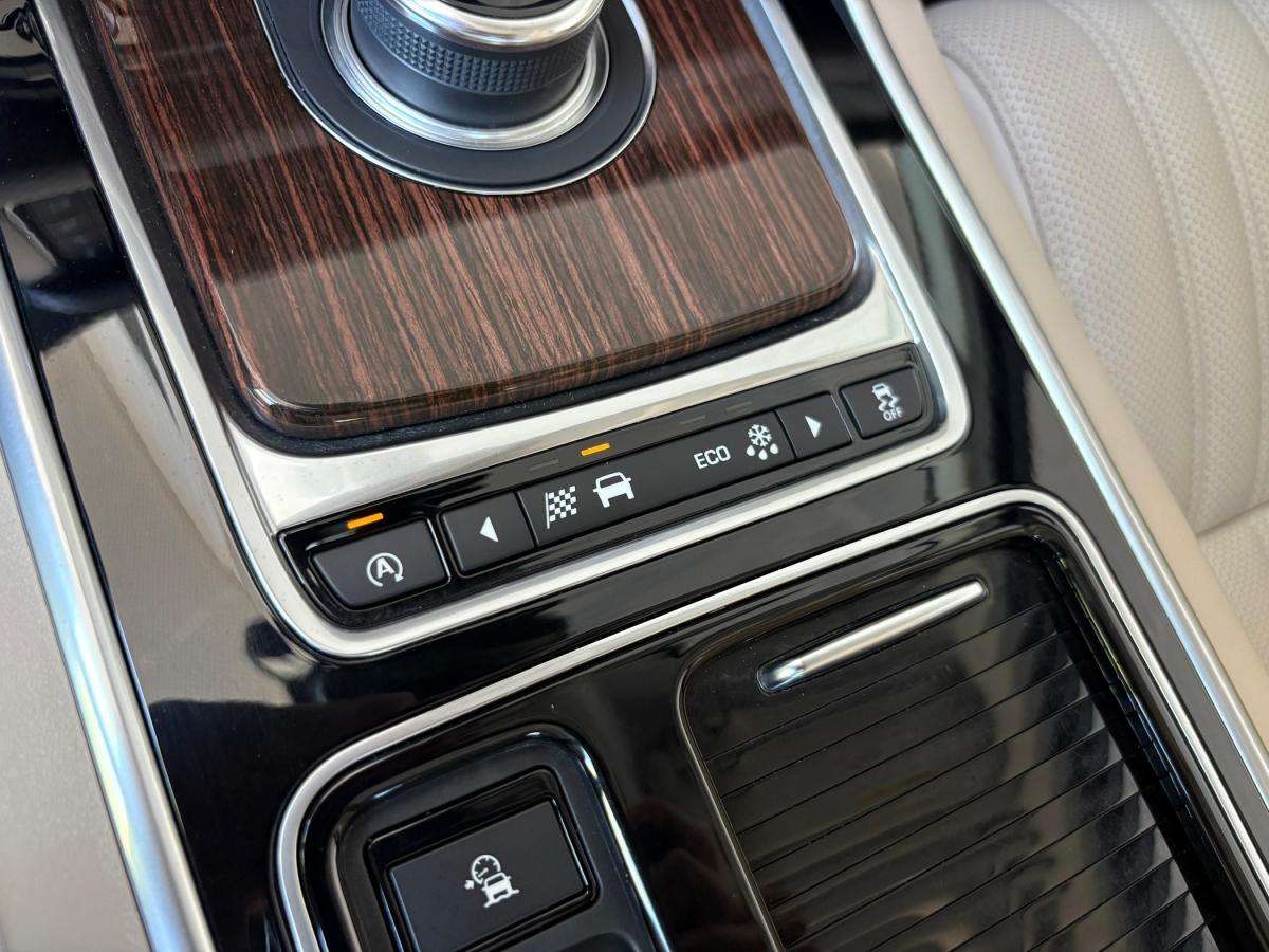 jaguar-xf-2017-diesel-2993cc