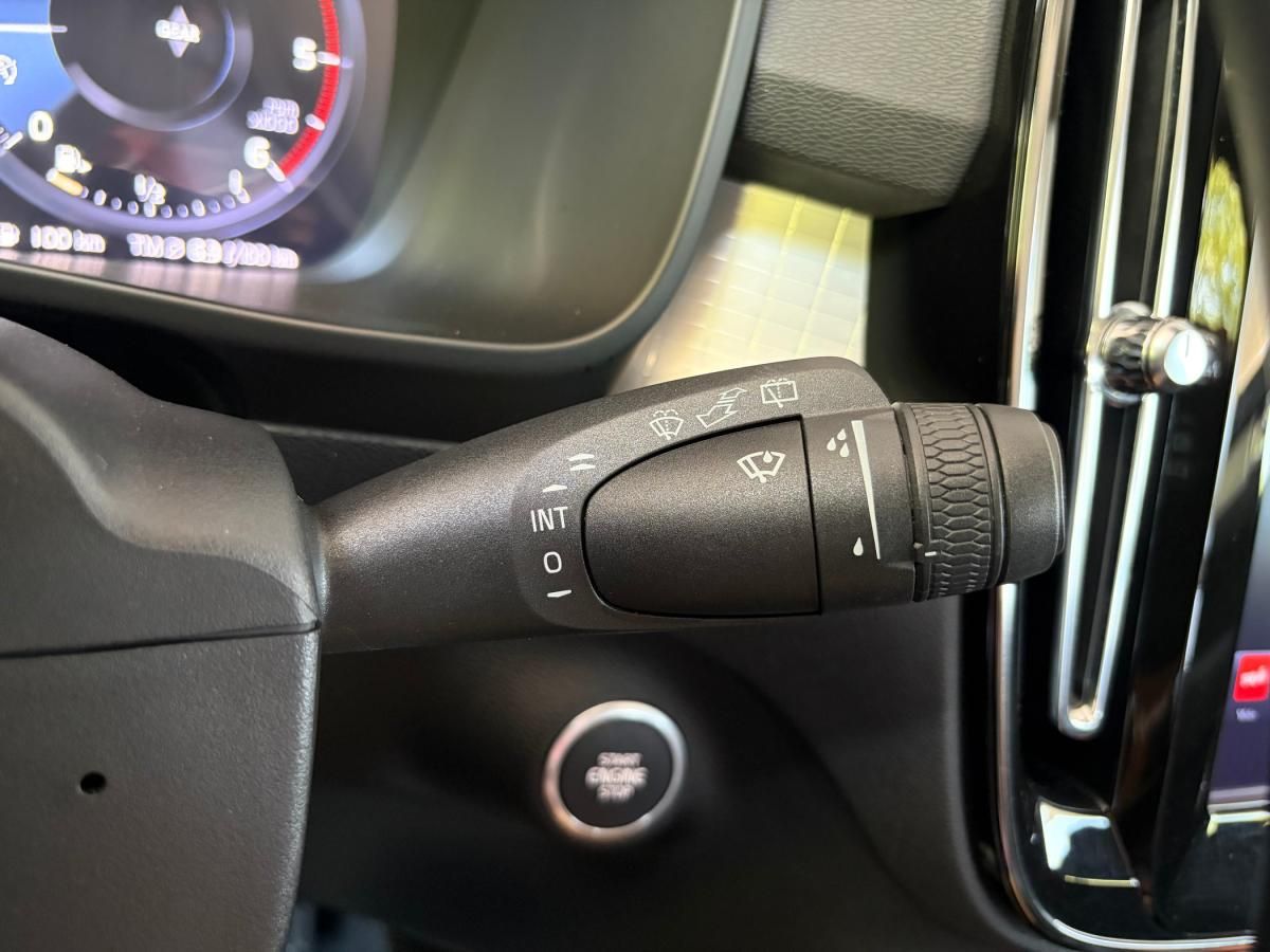 volvo-xc40-2019-diesel-1969cc
