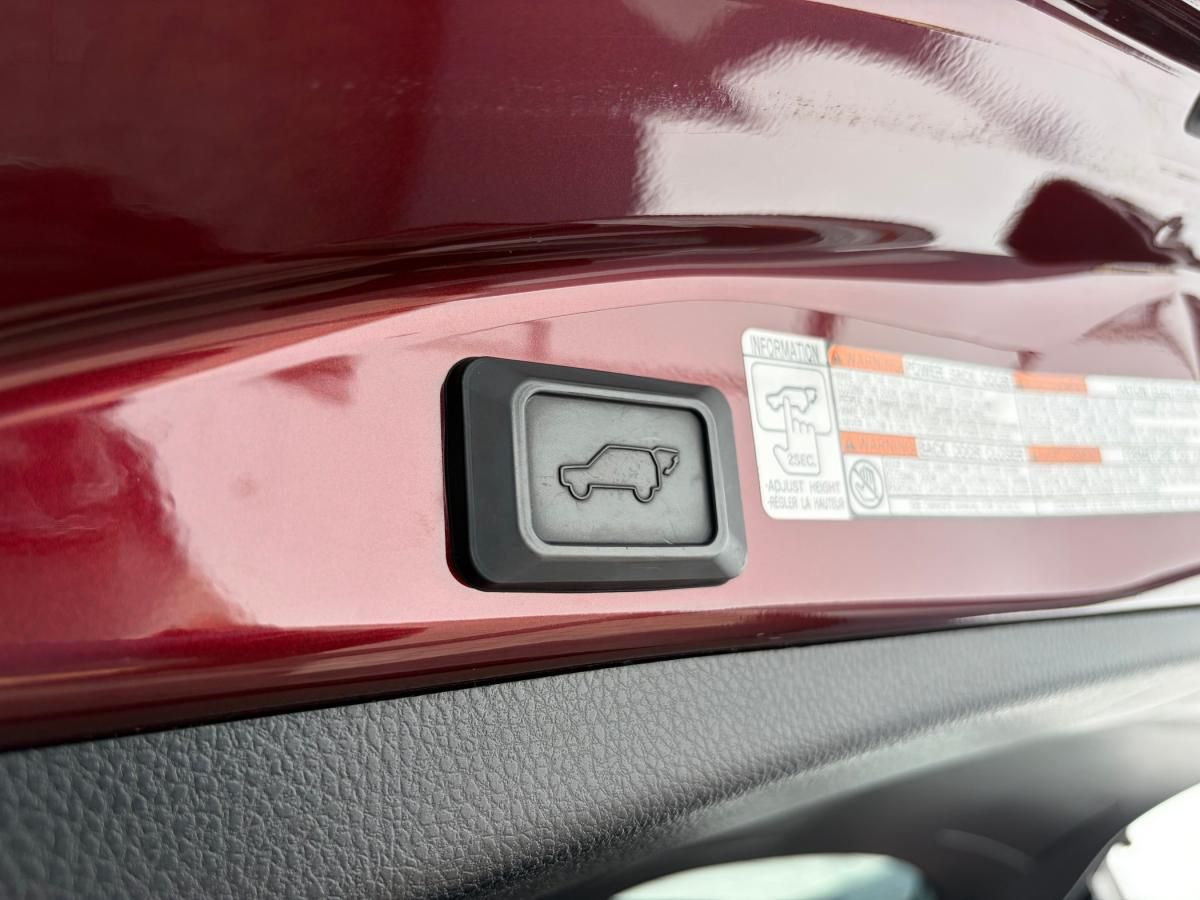 toyota-rav4-2017-hibrido-a-gasolina-2494cc