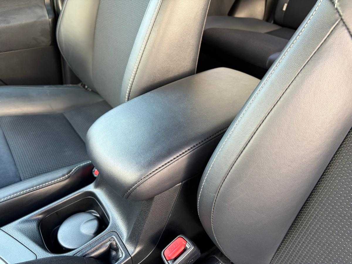 toyota-rav4-2017-hibrido-a-gasolina-2494cc