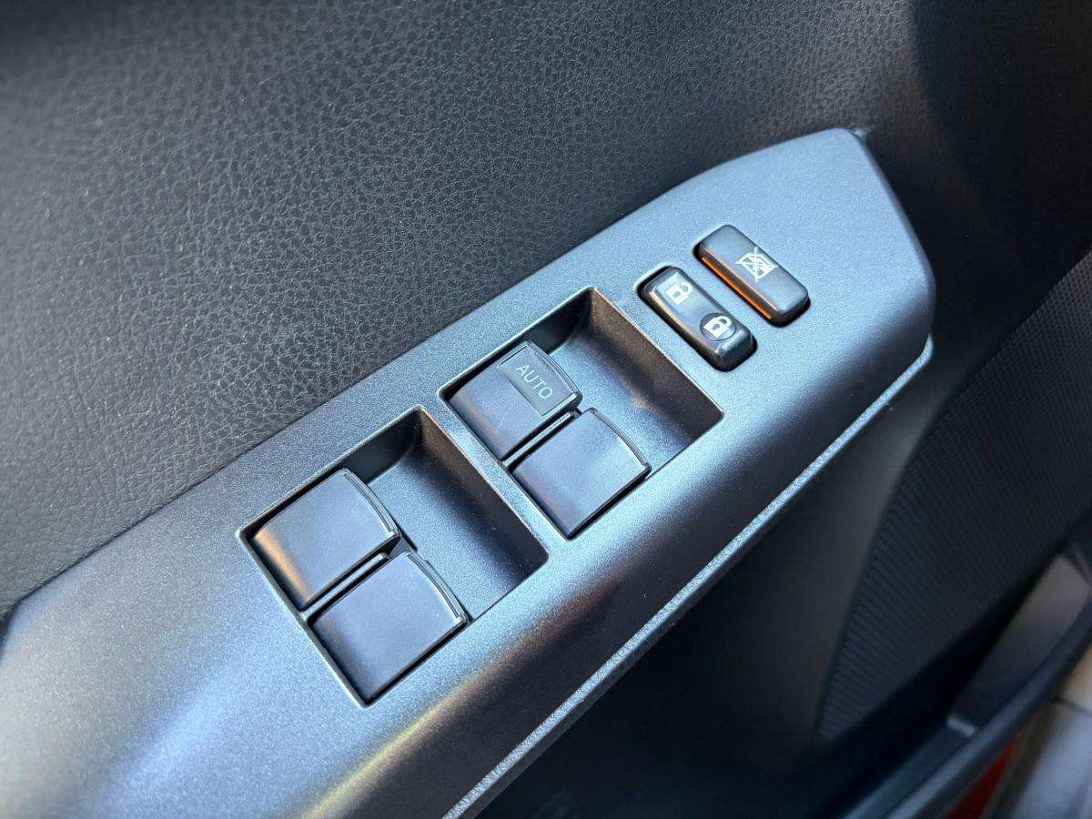 toyota-rav4-2017-hibrido-a-gasolina-2494cc