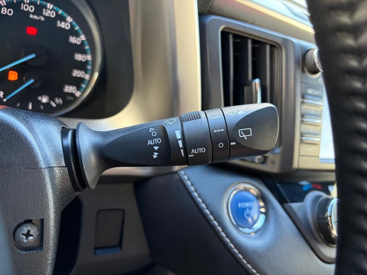 toyota-rav4-2017-hibrido-a-gasolina-2494cc