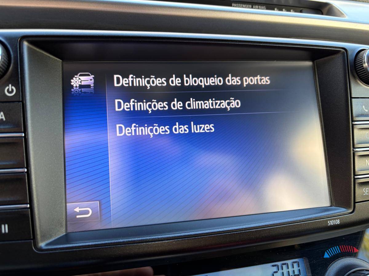 toyota-rav4-2017-hibrido-a-gasolina-2494cc