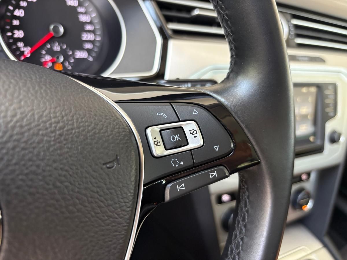 volkswagen-passat-variant-2015-diesel-1968cc