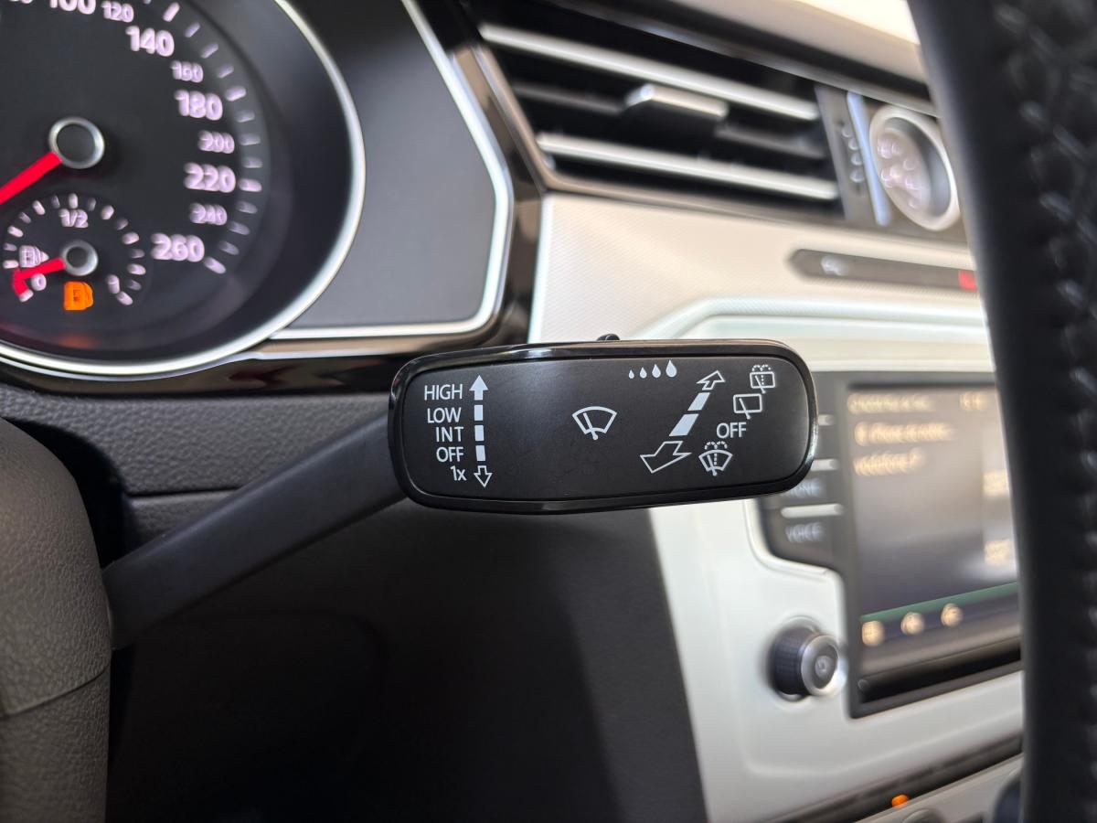 volkswagen-passat-variant-2015-diesel-1968cc