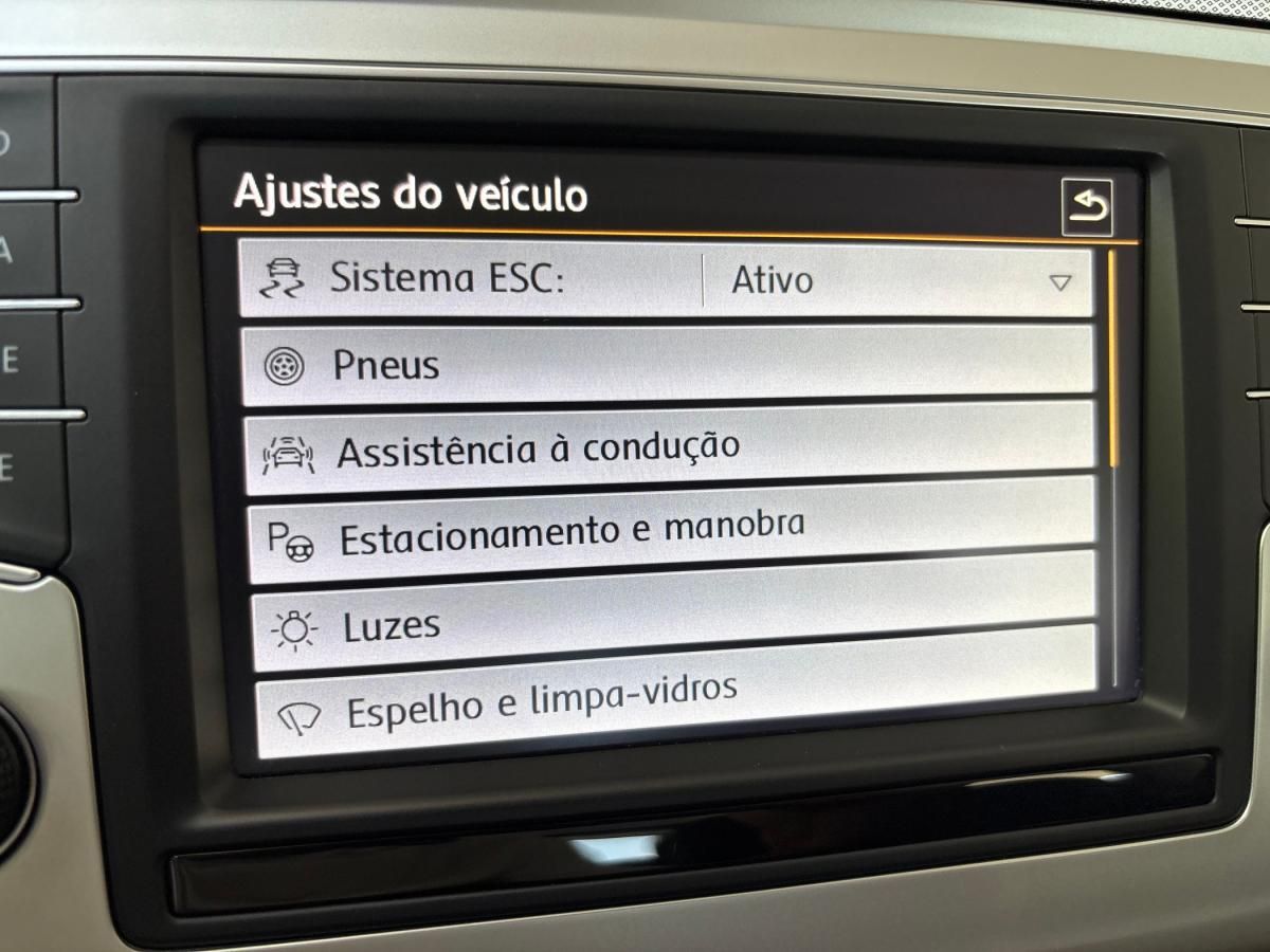volkswagen-passat-variant-2015-diesel-1968cc