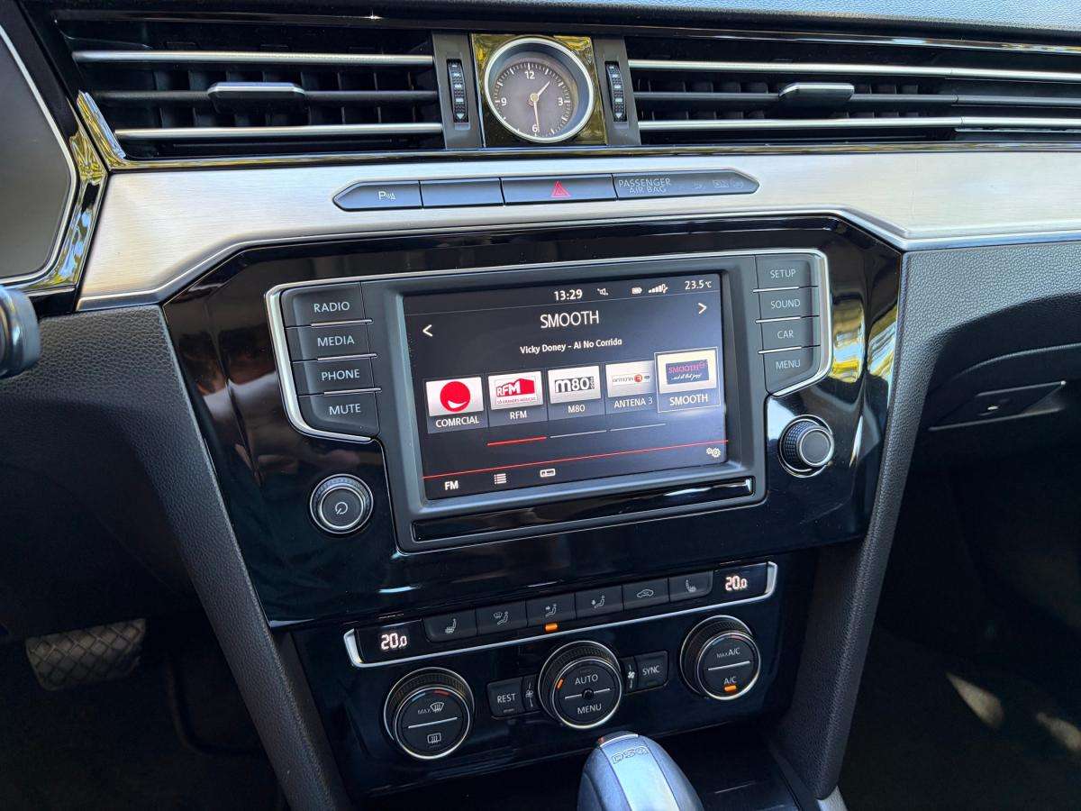 volkswagen-passat-variant-2016-diesel-1968cc