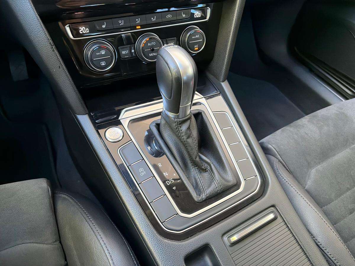 volkswagen-passat-variant-2016-diesel-1968cc
