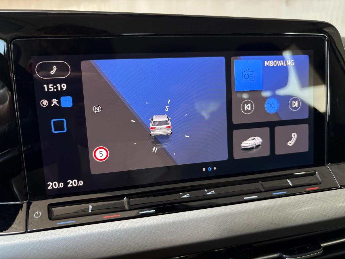 volkswagen-golf-variant-2023-diesel-1968cc