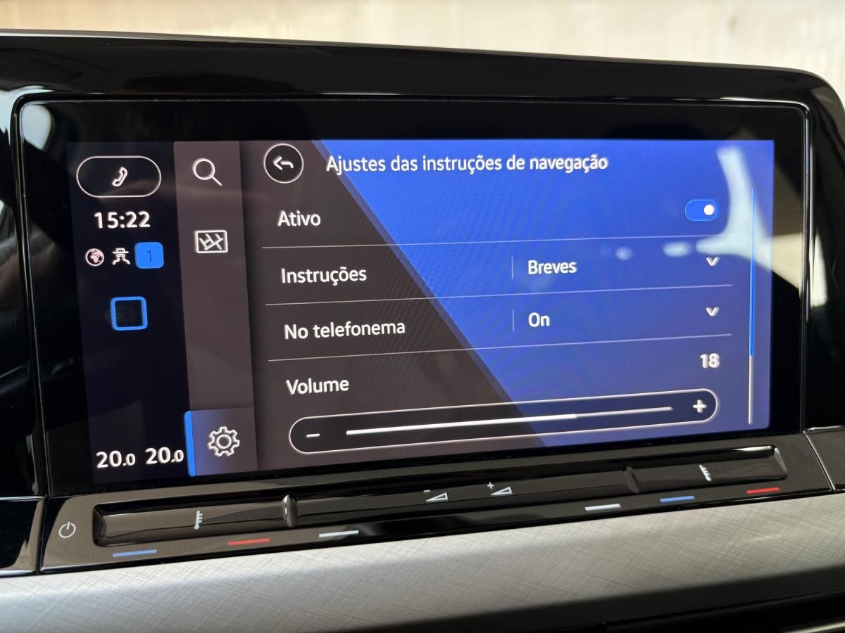 volkswagen-golf-variant-2023-diesel-1968cc