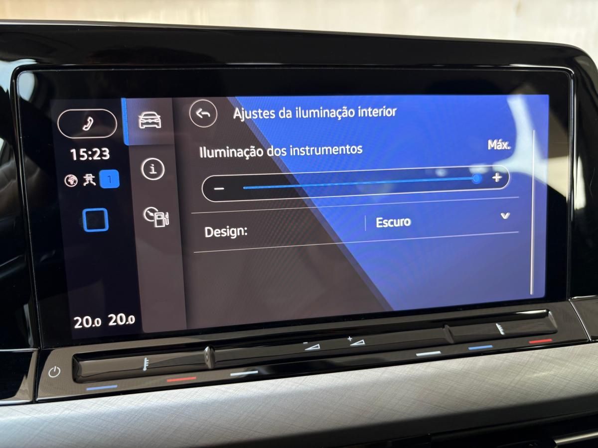 volkswagen-golf-variant-2023-diesel-1968cc