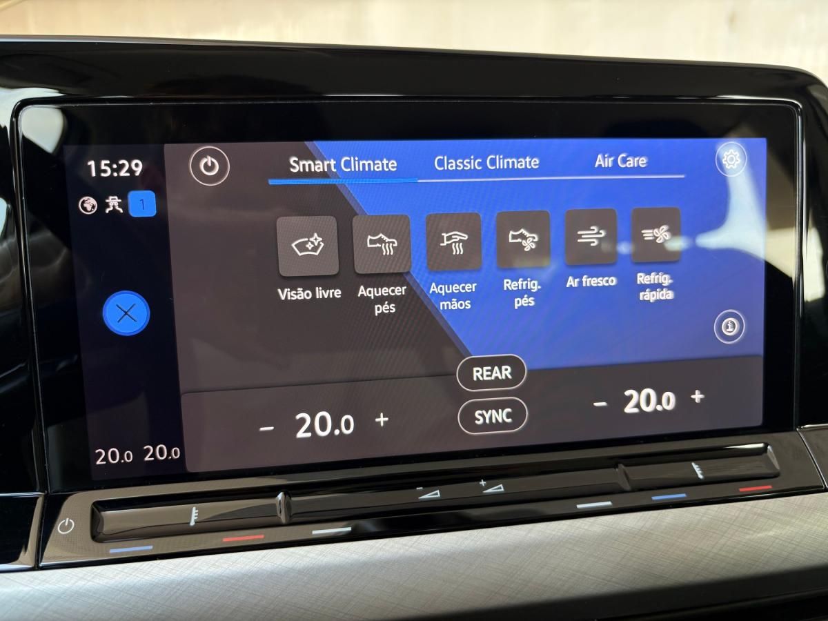 volkswagen-golf-variant-2023-diesel-1968cc