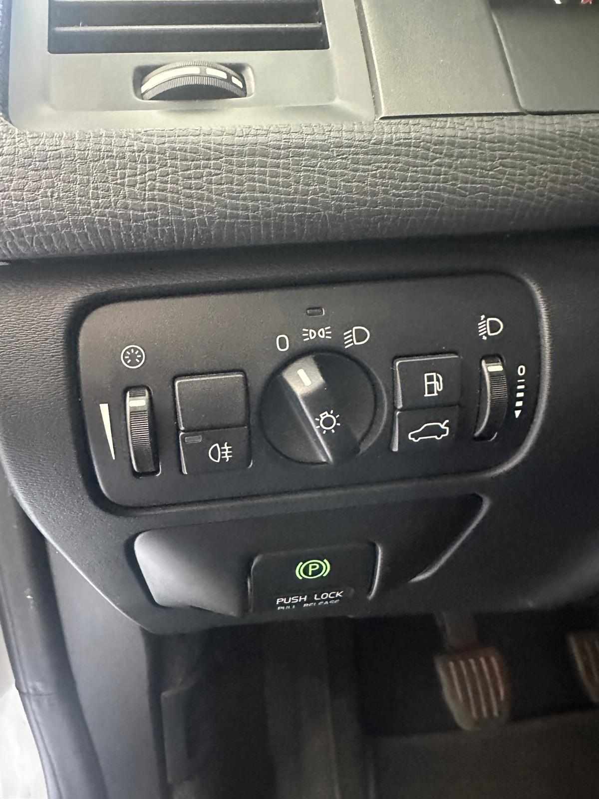 volvo-xc60-2-0-drive-2011-diesel-1984cc