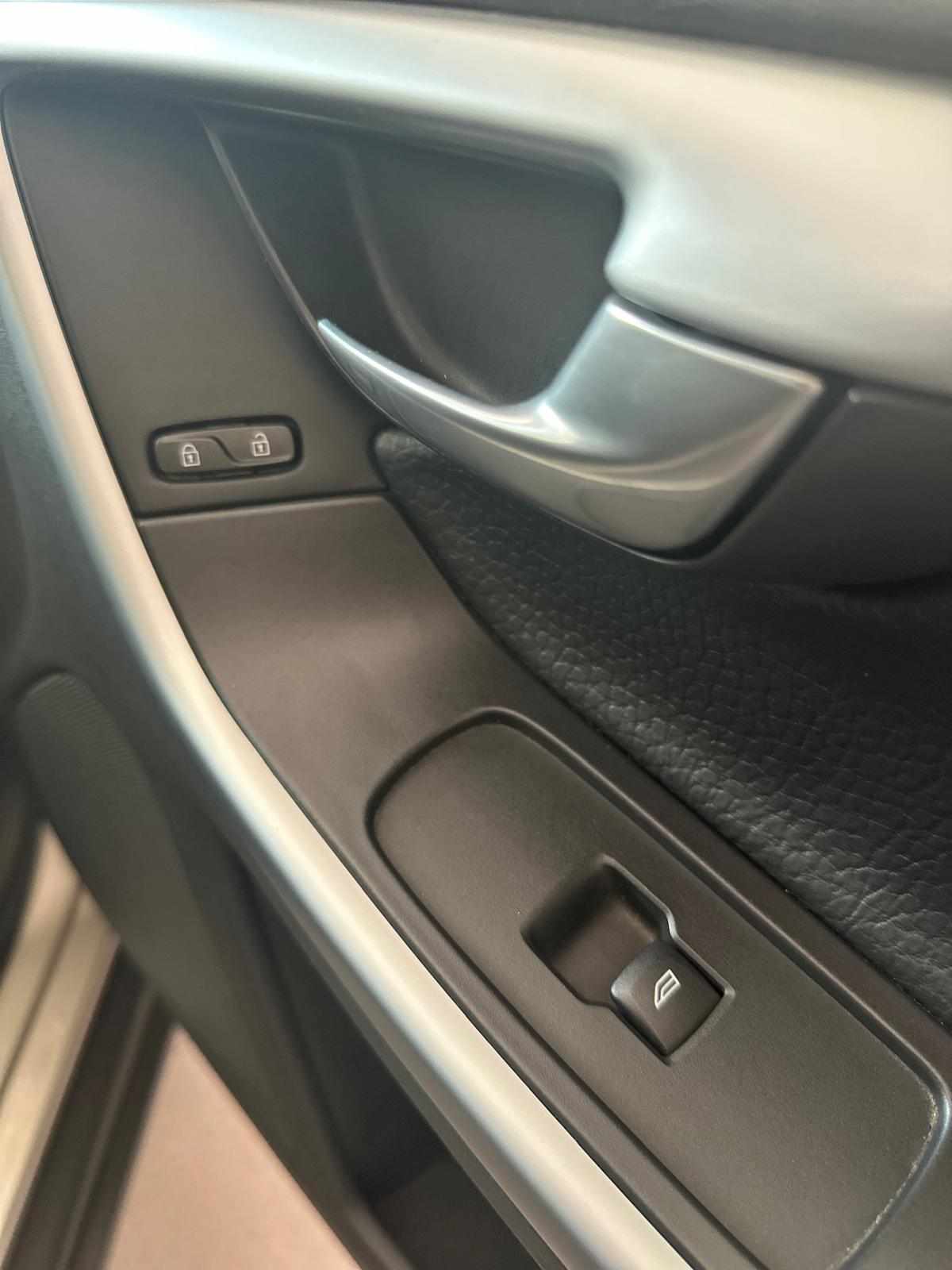volvo-xc60-2-0-drive-2011-diesel-1984cc