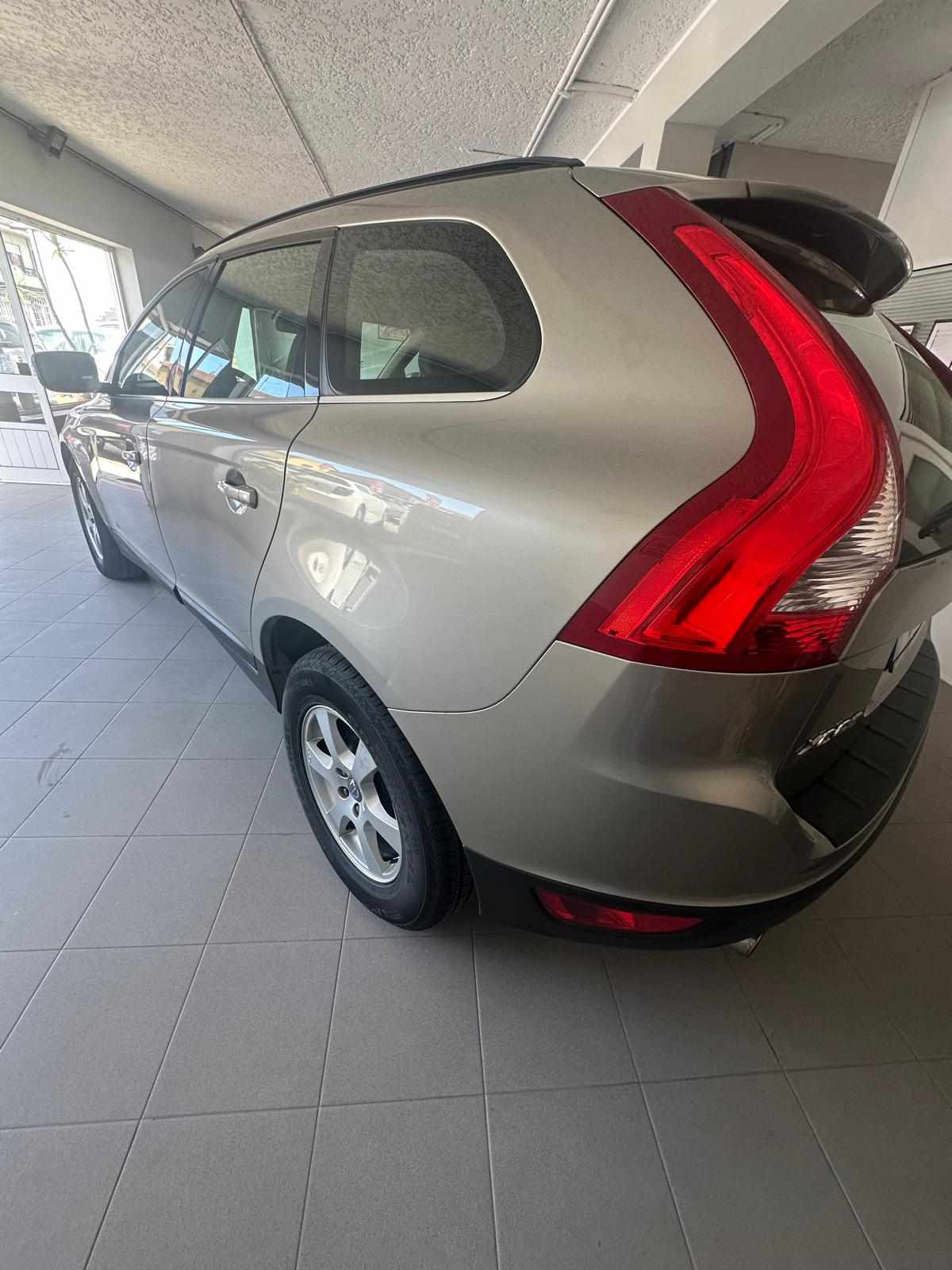 volvo-xc60-2-0-drive-2011-diesel-1984cc