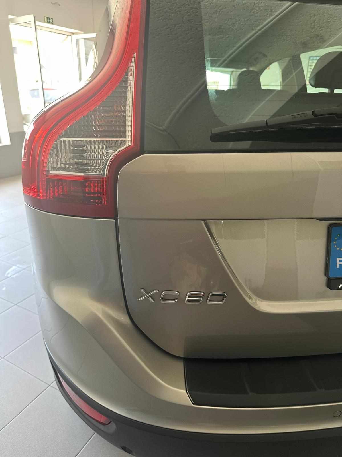 volvo-xc60-2-0-drive-2011-diesel-1984cc