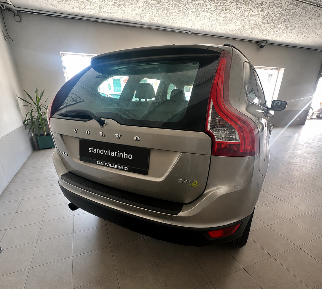volvo-xc60-2-0-drive-2011-diesel-1984cc