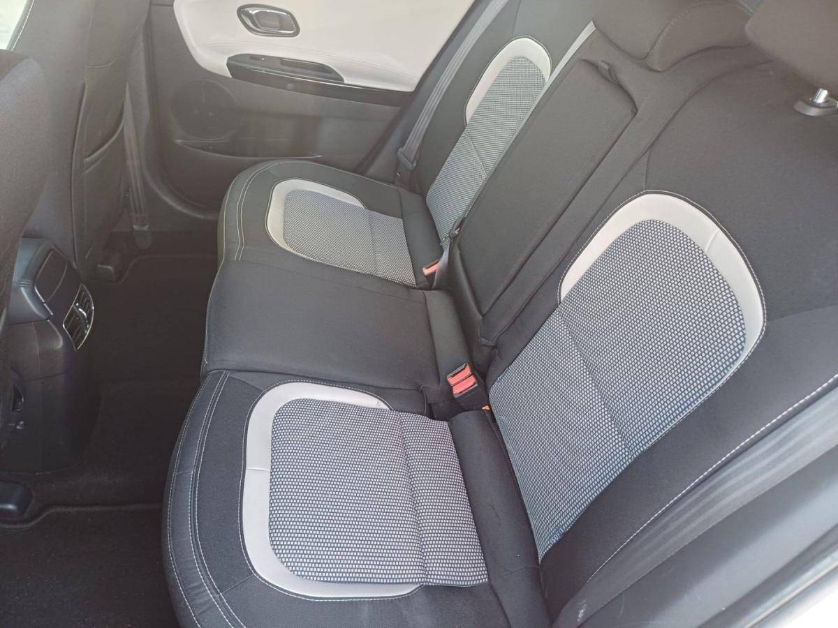 kia-ceed-sw-2015-diesel-1598cc