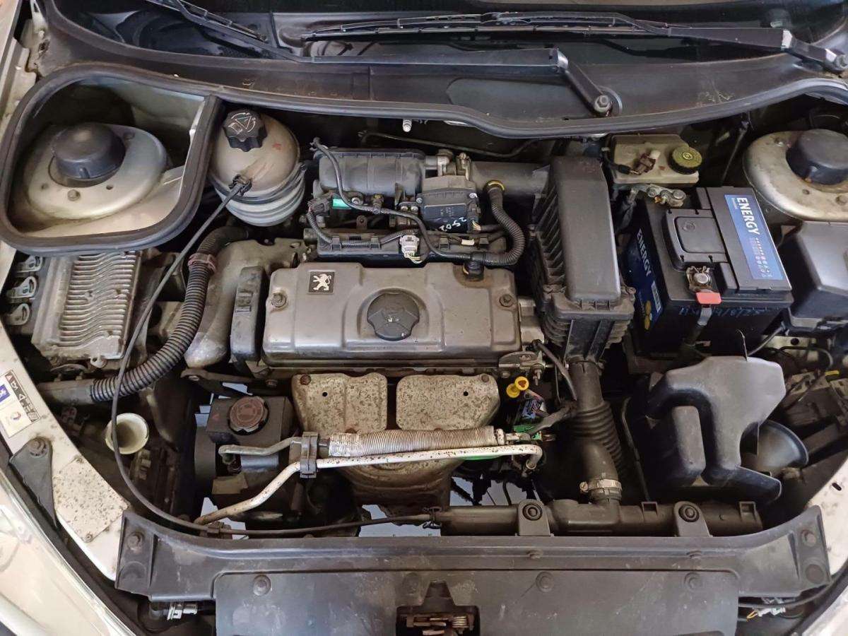 peugeot-206-2006-gasolina-1124cc