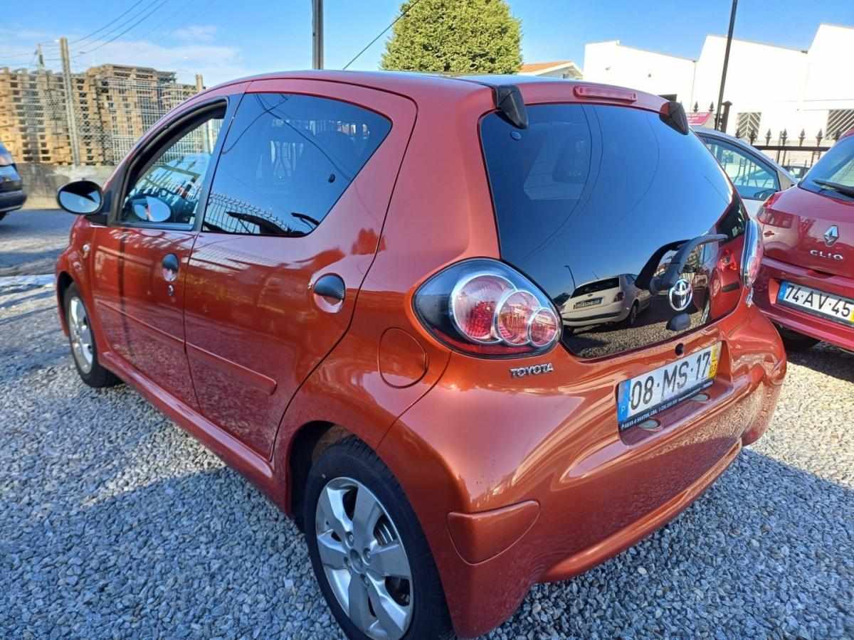 toyota-aygo-2012-gasolina-998cc