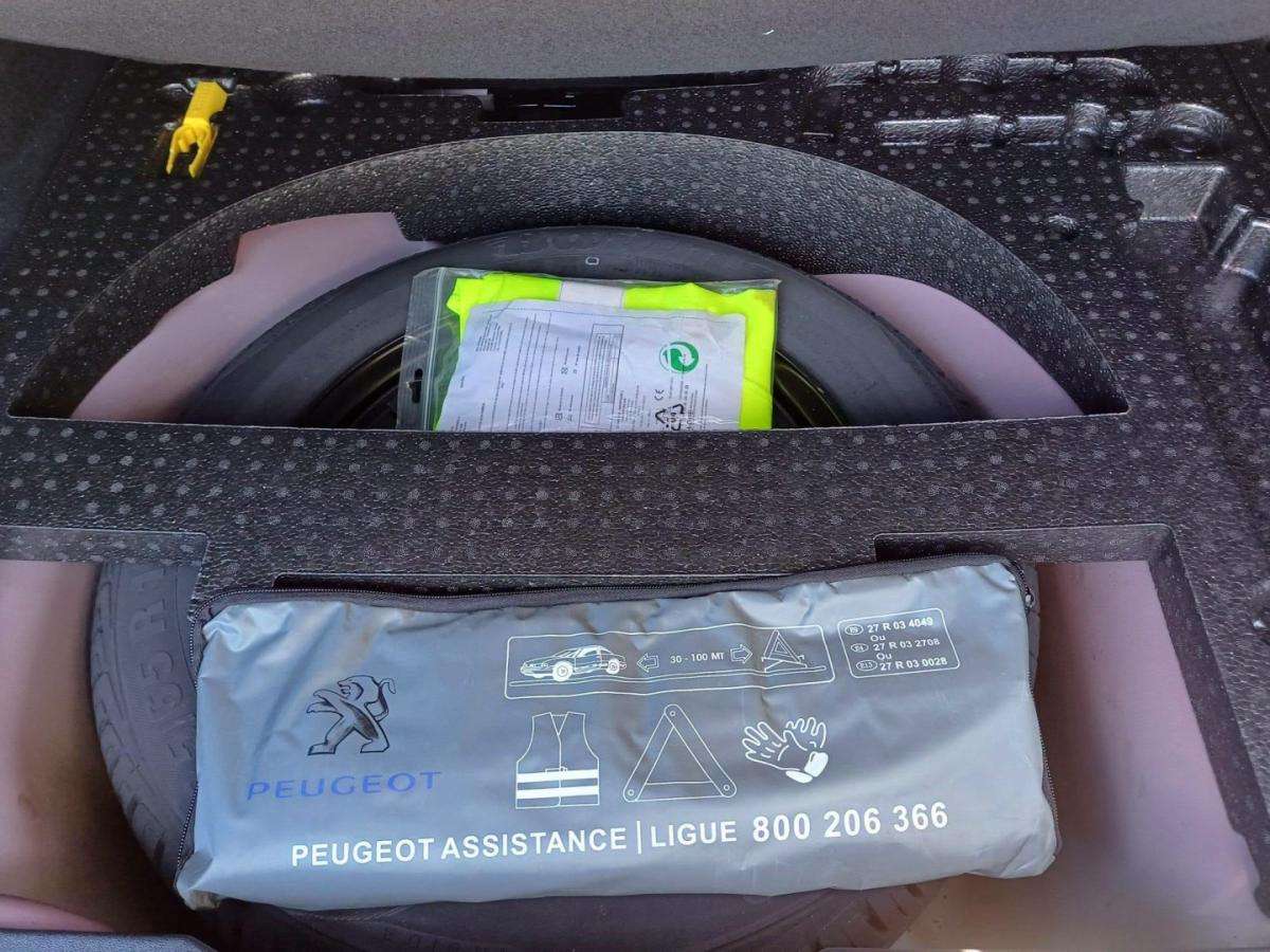 peugeot-2008-2017-gasolina-1199cc