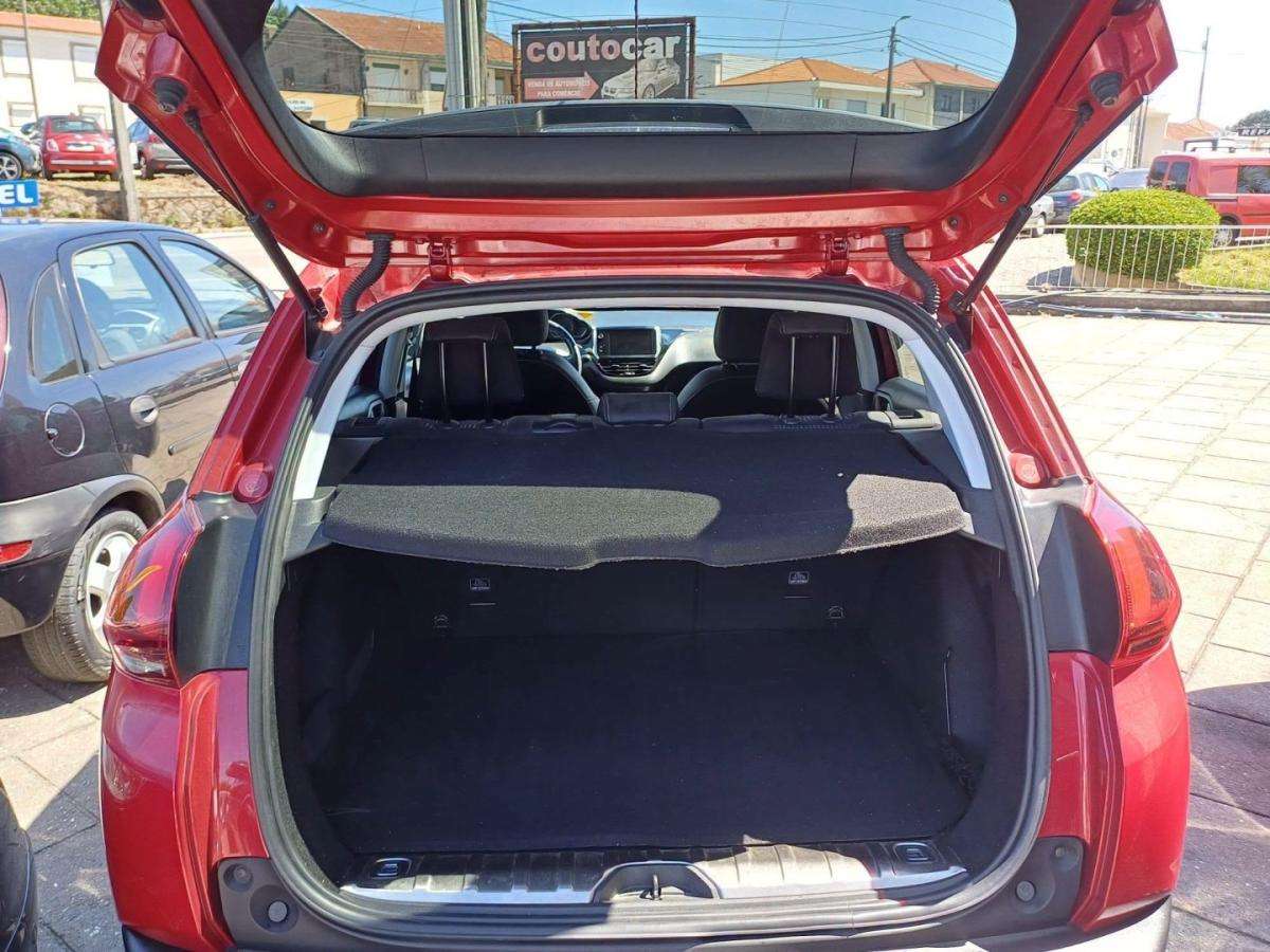 peugeot-2008-2017-gasolina-1199cc