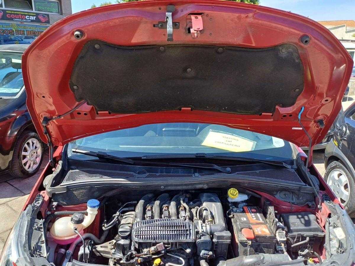 peugeot-2008-2017-gasolina-1199cc