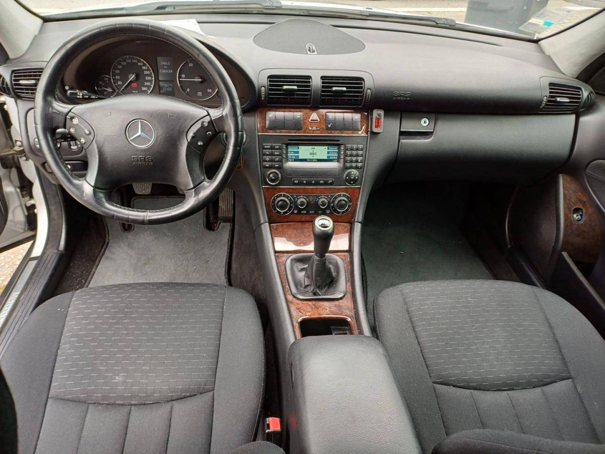 mercedes-benz-classe-c-2004-diesel-2151cc