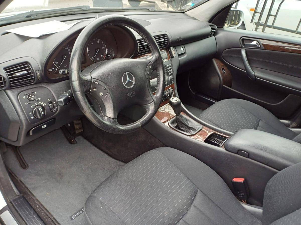 mercedes-benz-classe-c-2004-diesel-2151cc