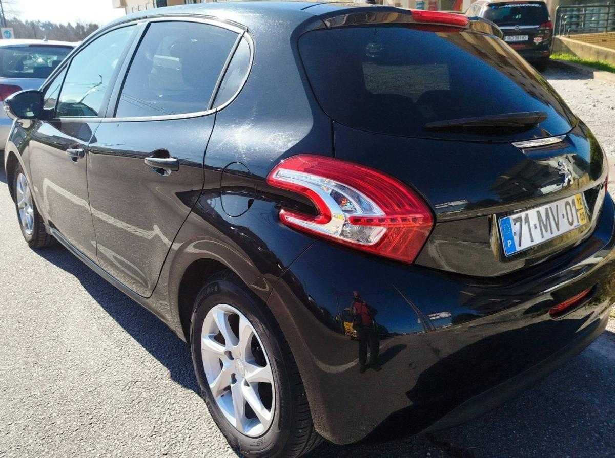 peugeot-208-2012-diesel-1398cc