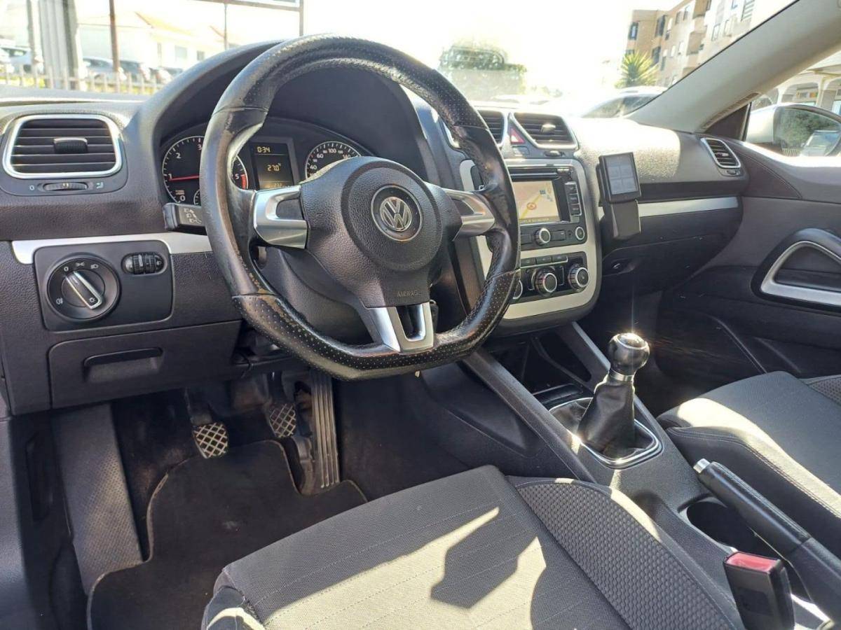 volkswagen-scirocco-2010-diesel-1968cc
