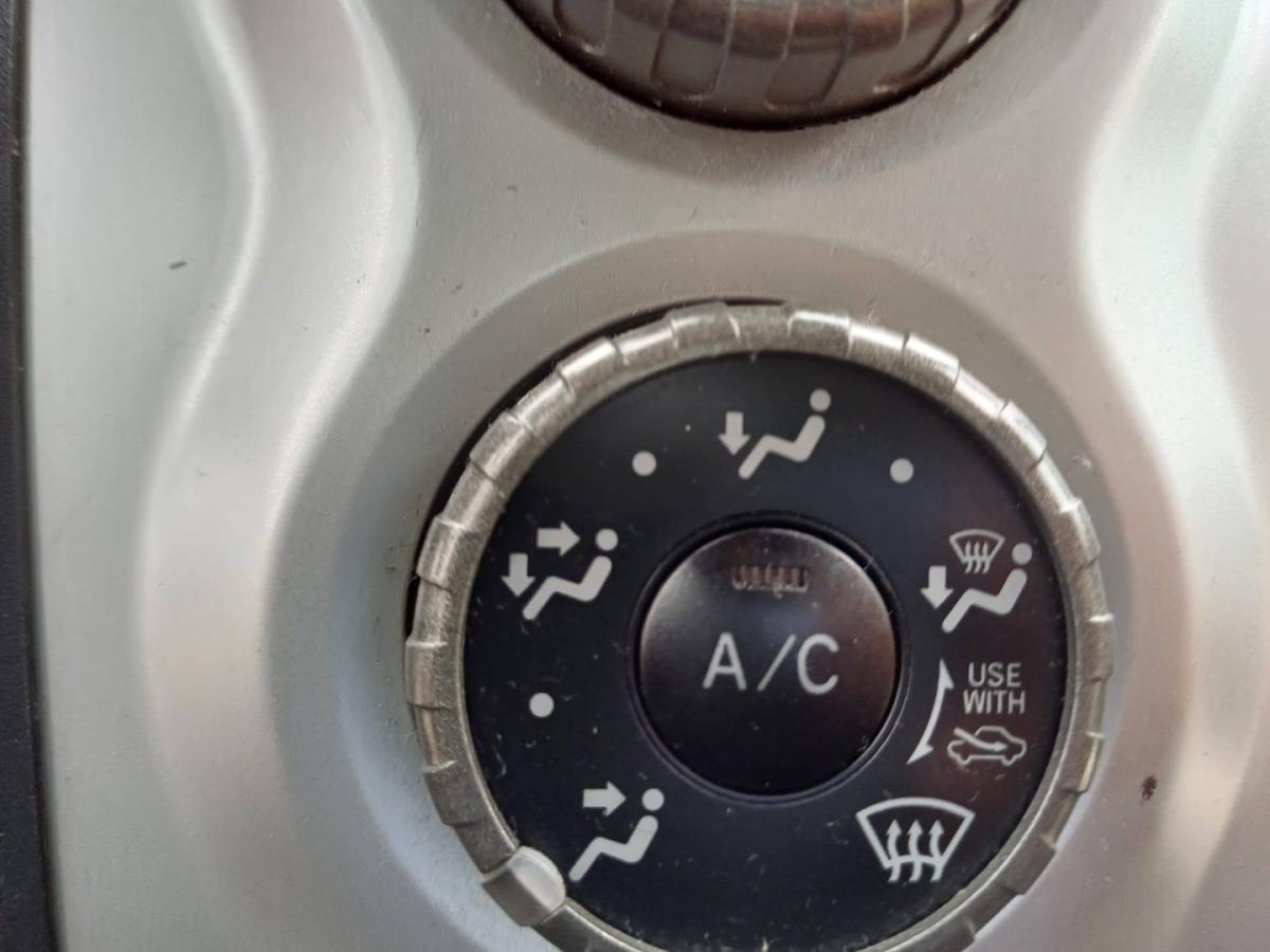 toyota-yaris-2008-gasolina-998cc
