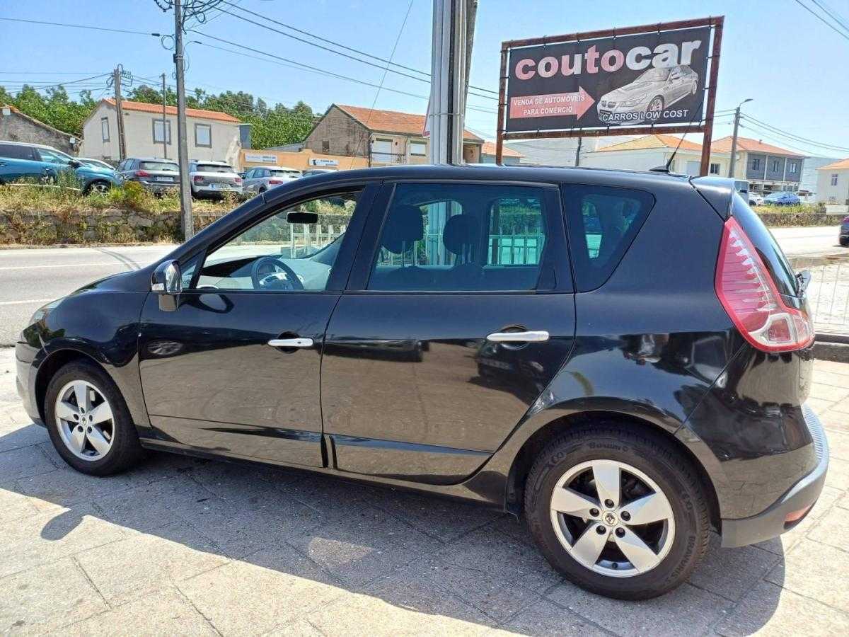 renault-grand-scenic-2010-diesel-1461cc