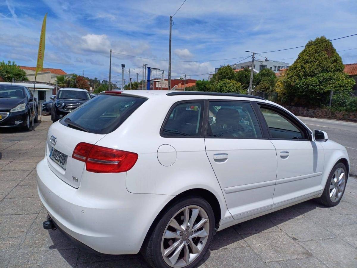 audi-a3-sportback-2011-diesel-1598cc