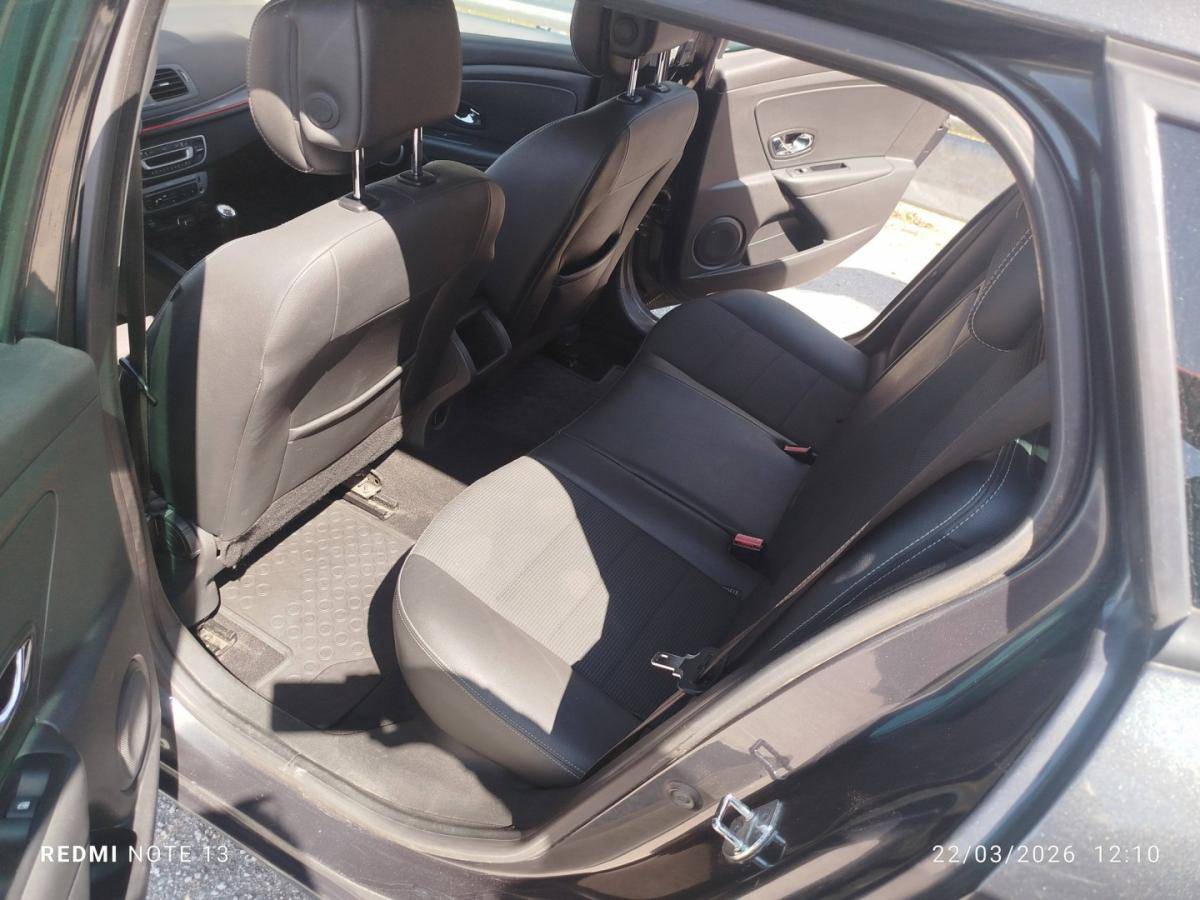 renault-megane-sport-tourer-2012-diesel-1461cc