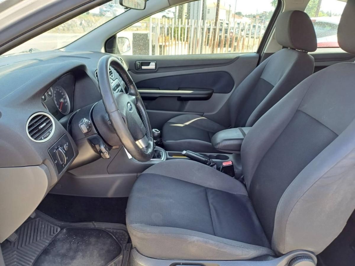 ford-focus-2005-gasolina-1388cc