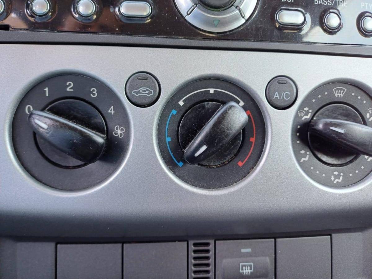 ford-focus-2005-gasolina-1388cc