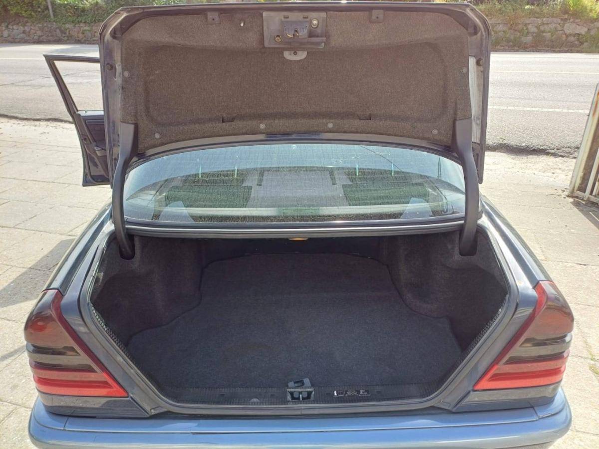 mercedes-benz-classe-c-1998-diesel-2151cc