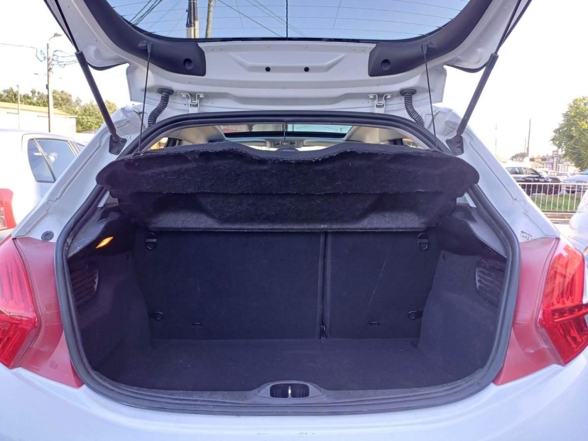 peugeot-208-2013-gasolina-1199cc