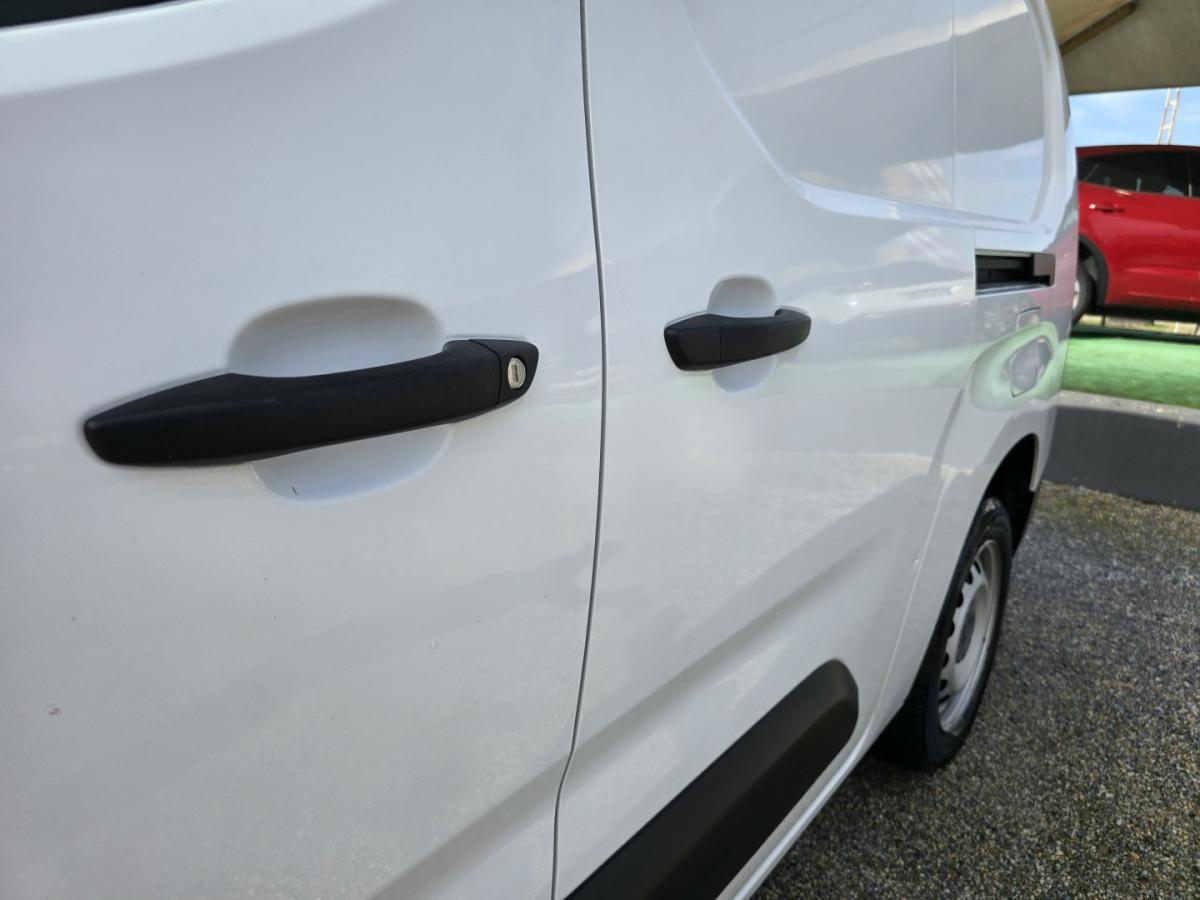 citroen-berlingo-2021-diesel-1499cc